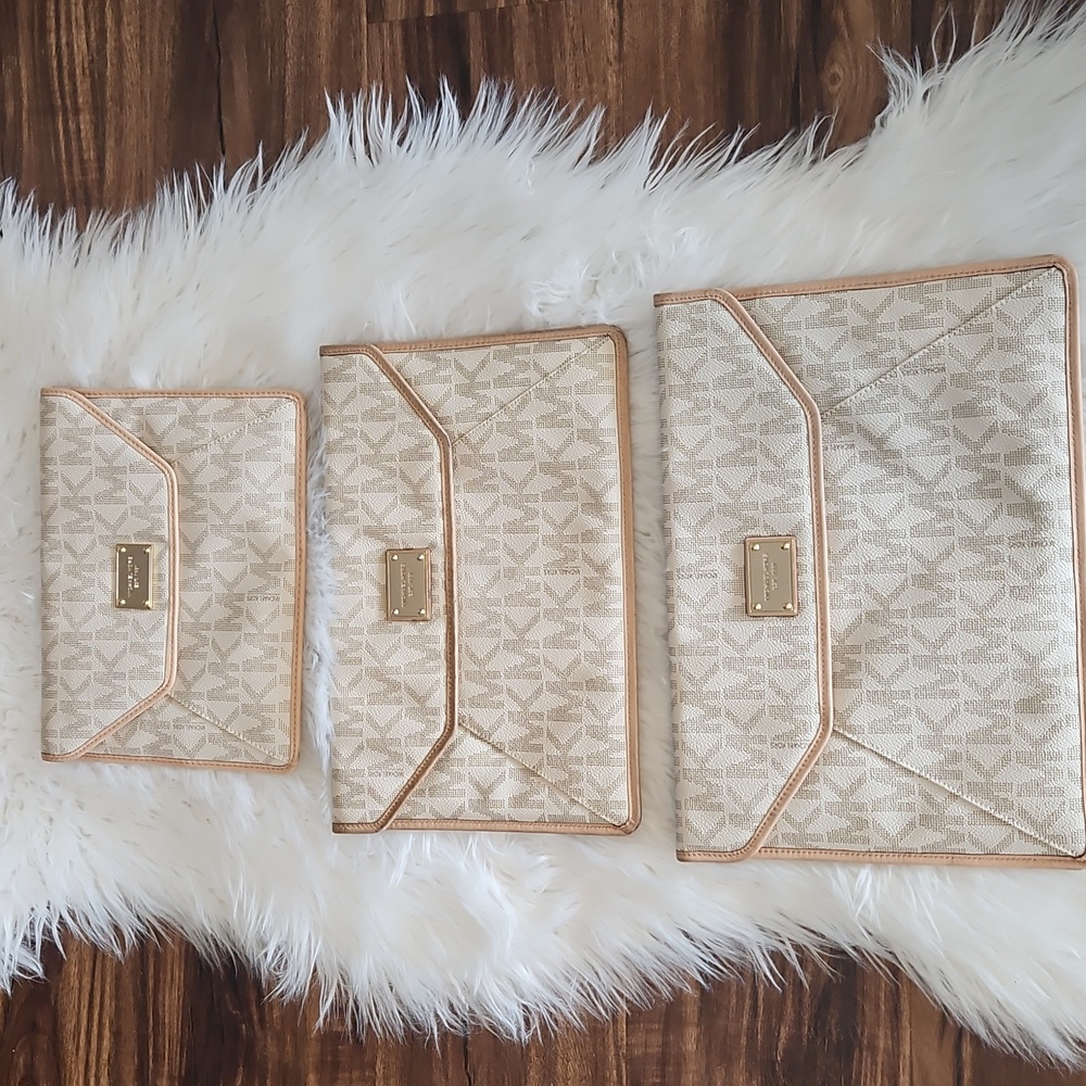 Michael Kors Vanilla Travel Envelope Clutch Set MK